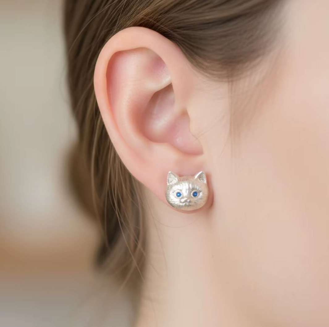 925 Sterling Silver Cat Stud Earrings